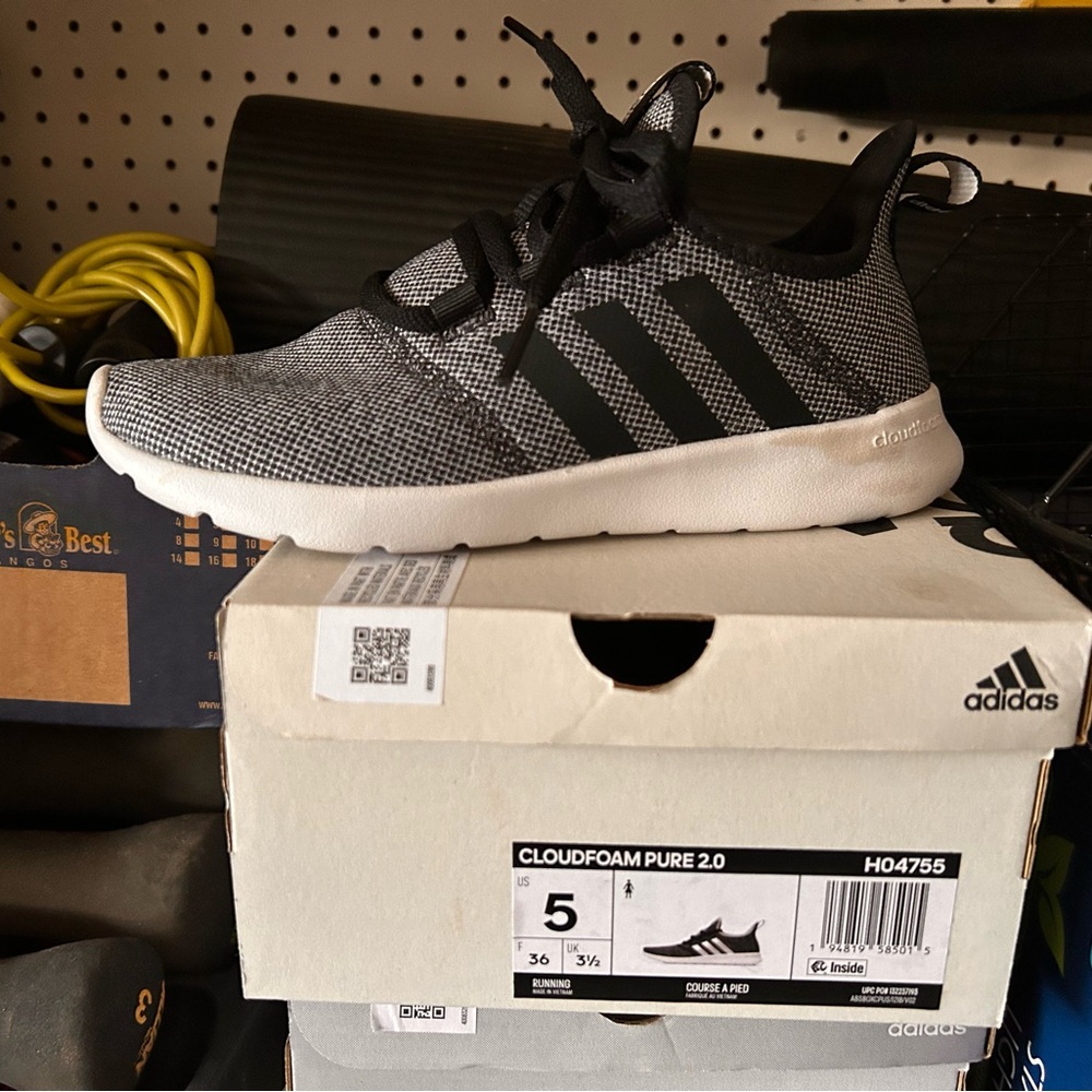 Adidas Cloudfoam Pure 2.0 Women’s Running Shoes — NEW in Box — Size 5